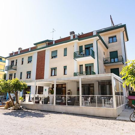 Hotel Regina Caorle Dış mekan fotoğraf
