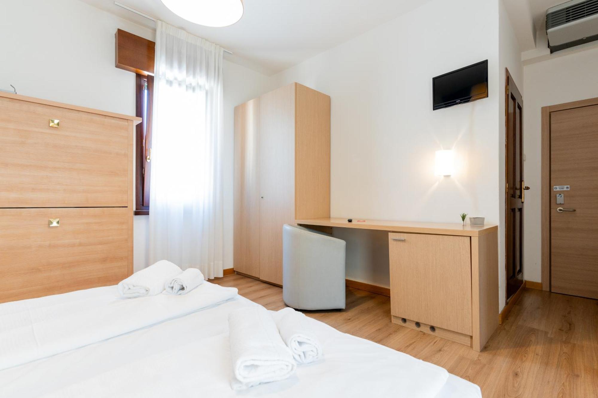 Hotel Regina Caorle Oda fotoğraf