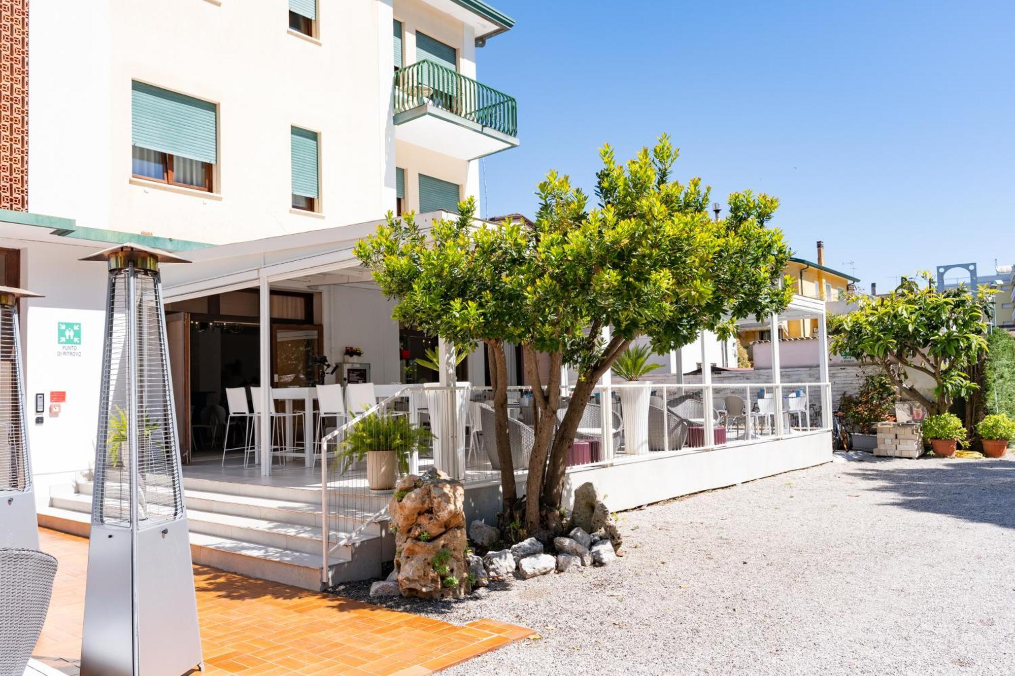 Hotel Regina Caorle Dış mekan fotoğraf